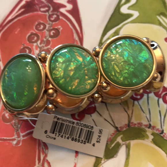 Periwinkle by Barlow stretch bracelet. New with tag. - Picture 5 of 9